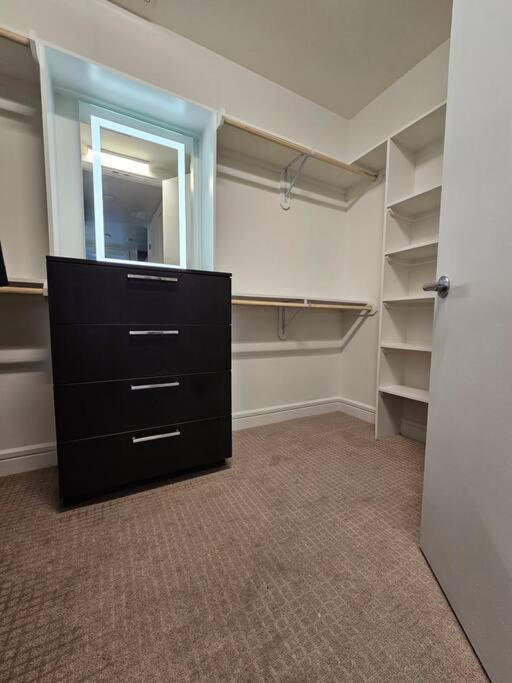 Apartamento Luxury Highrise In Midtown - Skyline Views And Chic Decor Houston Exterior foto